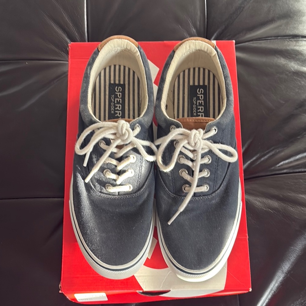 Sperry Dark Blue Canvas Shoes with White Laces